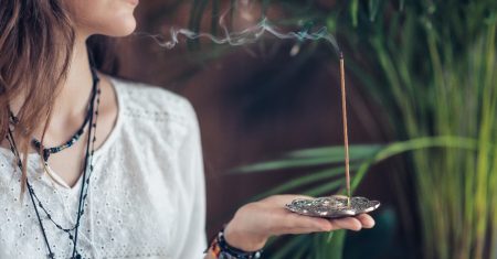 Como Usar a Magia dos Incensos no Seu Dia a Dia