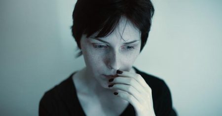 1 Mantra Simples e Altamente Poderoso Para Você Superar Rapidamente Crises De Ansiedade